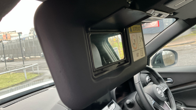 Nissan Juke 1.6 Hybrid N-Connecta 5dr Auto Hybrid Hatchback